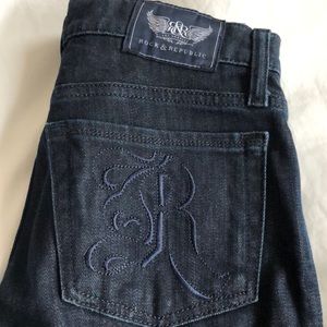 R&R dark wash skinny jeans